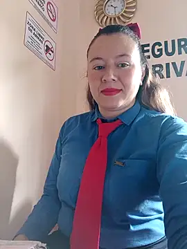 Snapshot of Hannah-colx chatting on May 13, 2026, 3:30 pm Hannah-colx online show from May 13, 2026, 3:30 pm