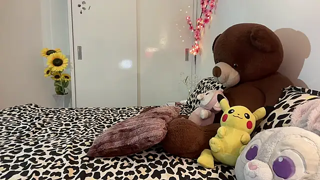 Snapshot of fairy_hot_ chatting on May 19, 2026, 7:43 pm fairy hot online show from May 19, 2026, 7:43 pm