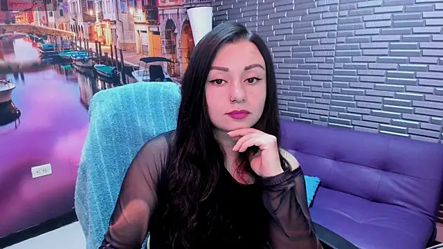 Eva Roussell online show from April 5, 2026, 2:02 pm