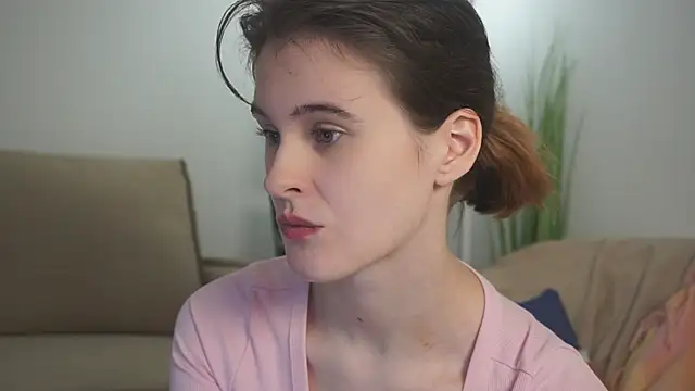 Snapshot of Iris_pure chatting on September 17, 2025, 6:43 pm Iris pure online show from September 17, 2025, 6:43 pm