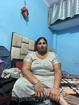 Snapshot of hotymarry chatting on May 25, 2026, 7:51 am hotymarry online show from May 25, 2026, 7:51 am