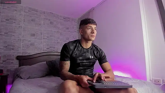 DavisFirb online show from December 3, 2025, 2:23 am