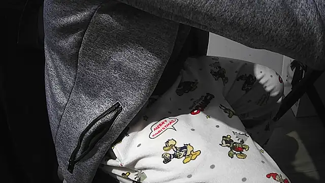 Pennellone98 online show from October 5, 2025, 7:37 pm