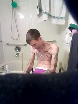 jizzyglizzy92 online show from February 17, 2026, 5:16 am