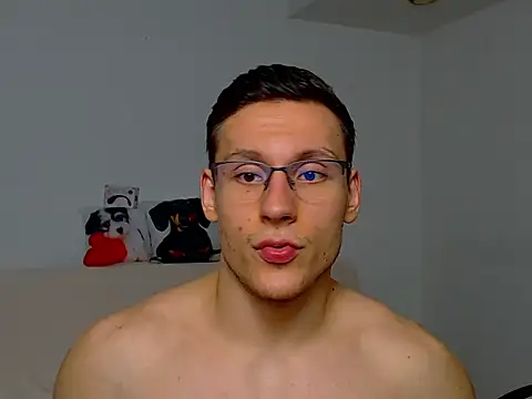 ZeinMiracles online show from October 12, 2025, 5:58 pm