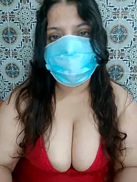 Hot-lino online show from June 3, 2026, 1:06 am
