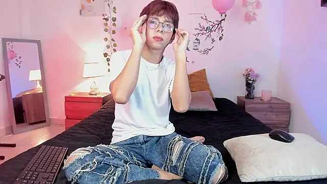 Snapshot of Hyunjin_Son chatting on May 7, 2026, 2:31 pm Hyunjin Son online show from May 7, 2026, 2:31 pm