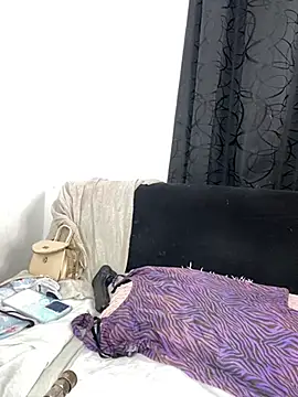 Gabrielle Sexy94 online show from April 8, 2026, 11:39 pm