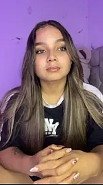 AnnyLopezzz  online show from January 9, 2026, 4:08 am