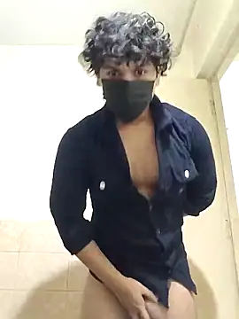 Snapshot of Goodmens5 chatting on September 8, 2025, 5:23 pm Goodmens5 online show from September 8, 2025, 5:23 pm