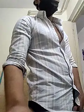 Snapshot of Goodmens5 chatting on November 13, 2025, 12:53 pm Goodmens5 online show from November 13, 2025, 12:53 pm