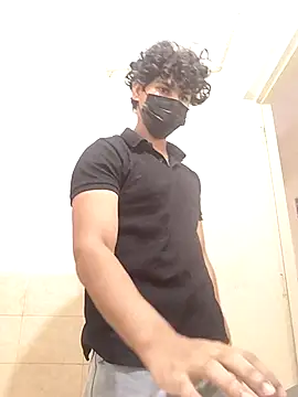 Snapshot of Goodmens5 chatting on October 9, 2025, 8:26 am Goodmens5 online show from October 9, 2025, 8:26 am