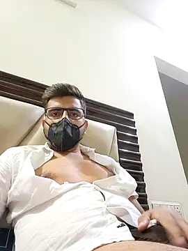 LoveGuruRA online show from September 15, 2025, 3:01 pm