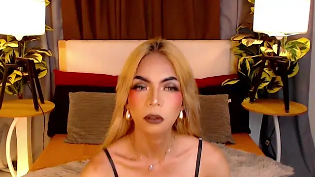 CelestinaMarquez0427 online show from May 27, 2026, 9:38 am