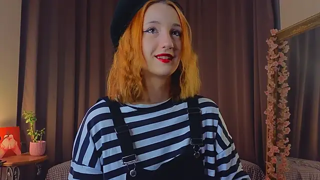 Snapshot of MaryroseRoeder chatting on November 8, 2025, 2:26 am MaryroseRoeder online show from November 8, 2025, 2:26 am