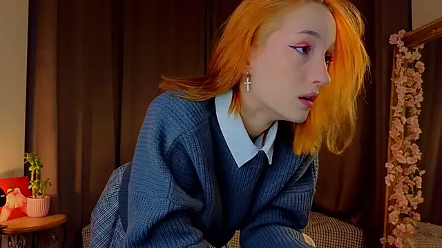 Snapshot of MaryroseRoeder chatting on October 24, 2025, 2:43 am MaryroseRoeder online show from October 24, 2025, 2:43 am