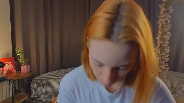 Snapshot of MaryroseRoeder chatting on November 7, 2025, 3:00 am MaryroseRoeder online show from November 7, 2025, 3:00 am