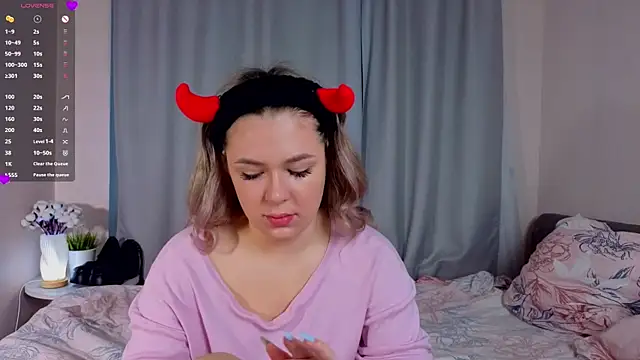 AliaBuerstatte online show from December 1, 2025, 6:03 am