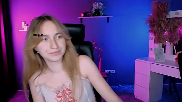 Snapshot of beauty_ginger_ chatting on October 9, 2025, 3:34 pm beauty ginger  online show from October 9, 2025, 3:34 pm