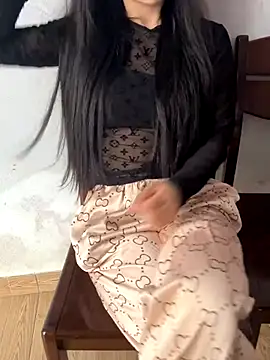 Tieuvi 18 online show from October 25, 2025, 1:49 am