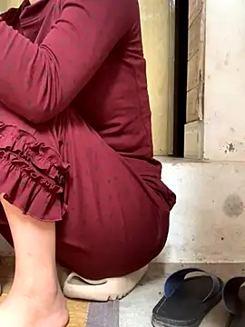 Tieuvi 18 online show from November 5, 2025, 5:54 am