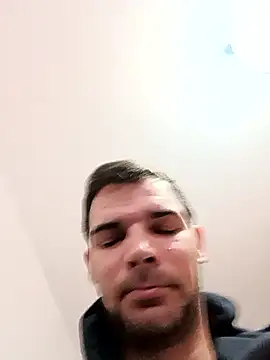 Snapshot of Michael9134 chatting on December 3, 2025, 9:20 am Michael9134 online show from December 3, 2025, 9:20 am