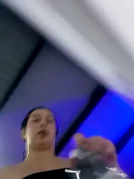 Sol Sunny online show from February 12, 2026, 11:04 pm