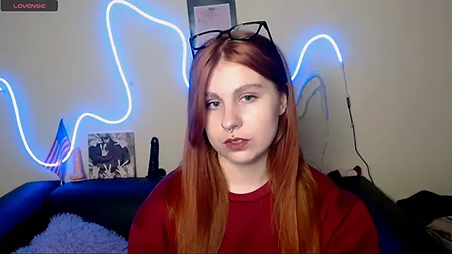 Snapshot of NaughtySandy11 chatting on October 7, 2025, 11:11 am NaughtySandy11 online show from October 7, 2025, 11:11 am