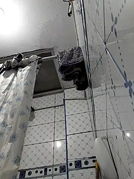 Exotic19cm online show from November 10, 2025, 10:37 pm