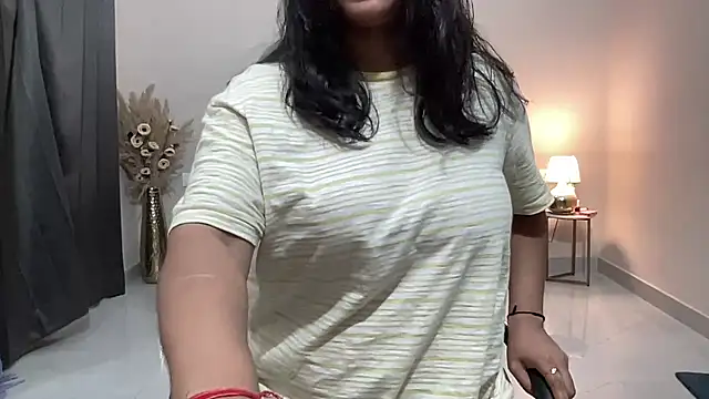 Snapshot of piyassi__divya chatting on July 21, 2026, 6:53 pm piyassi divya online show from July 21, 2026, 6:53 pm