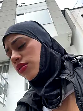 Snapshot of AlannaEvons chatting on November 25, 2025, 4:07 pm AlannaEvons online show from November 25, 2025, 4:07 pm