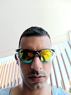 Snapshot of Greek_crazy_couple chatting on September 27, 2025, 11:05 am Greek crazy couple online show from September 27, 2025, 11:05 am