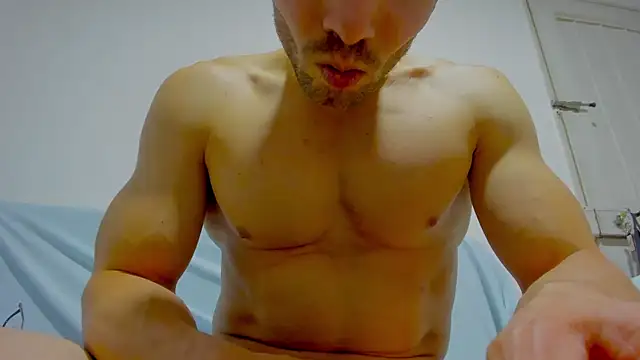 Snapshot of Rocky_Muscle chatting on August 9, 2026, 3:23 am Rocky Muscle online show from August 9, 2026, 3:23 am