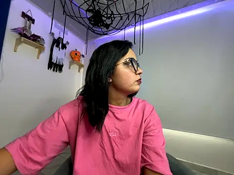 Snapshot of amanne_misa chatting on November 6, 2025, 9:52 pm amanne misa online show from November 6, 2025, 9:52 pm