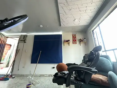 Snapshot of amanne_misa chatting on February 12, 2026, 5:45 pm amanne misa online show from February 12, 2026, 5:45 pm