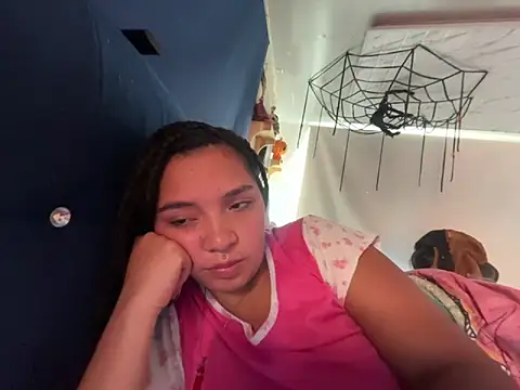 Snapshot of amanne_misa chatting on October 21, 2025, 1:21 pm amanne misa online show from October 21, 2025, 1:21 pm