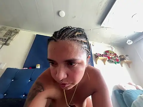 Snapshot of amanne_misa chatting on December 19, 2025, 5:15 pm amanne misa online show from December 19, 2025, 5:15 pm