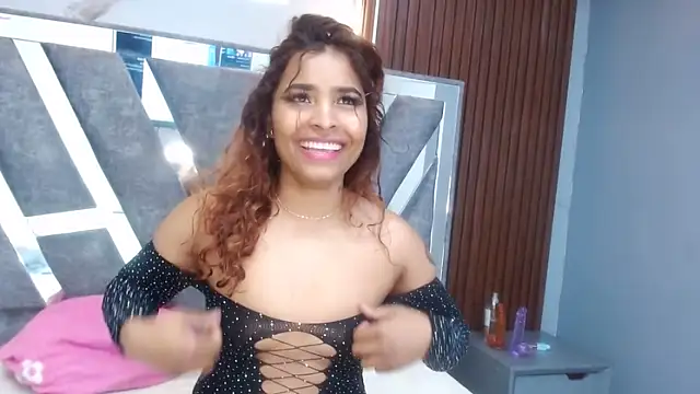 sabrina roosa online show from November 30, 2025, 11:44 am