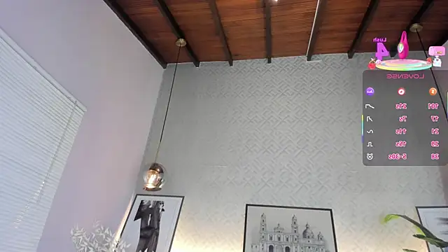 SolAvelar online show from February 14, 2026, 2:45 am