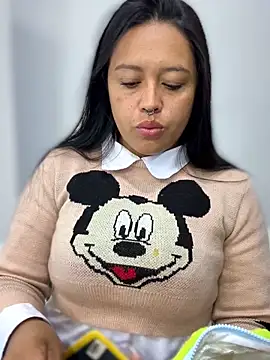 -Mia1 online show from February 3, 2026, 12:32 pm