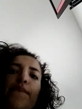 Snapshot of luna_love_xoxo chatting on November 6, 2025, 1:53 am luna love xoxo online show from November 6, 2025, 1:53 am