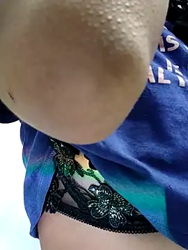 Snapshot of luna_love_xoxo chatting on November 20, 2025, 12:55 am luna love xoxo online show from November 20, 2025, 12:55 am