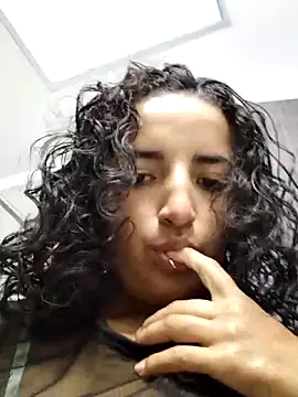 Snapshot of luna_love_xoxo chatting on September 25, 2025, 9:32 pm luna love xoxo online show from September 25, 2025, 9:32 pm