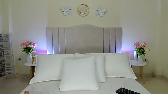 Snapshot of Valeria_Cruz83 chatting on June 18, 2026, 8:03 pm Valeria Cruz83 online show from June 18, 2026, 8:03 pm