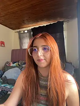 CoraVibes online show from October 7, 2025, 7:59 pm