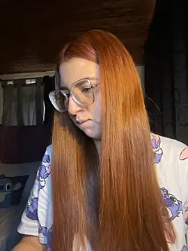 CoraVibes online show from December 20, 2025, 11:57 am