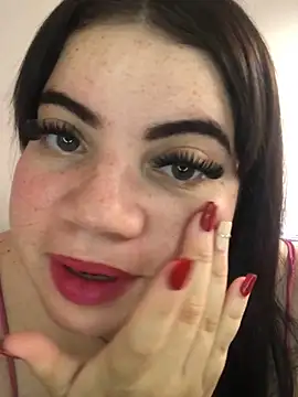 Snapshot of Kuromy_x chatting on February 10, 2026, 7:02 pm Kuromy x online show from February 10, 2026, 7:02 pm