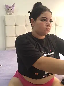 Kuromy x online show from October 8, 2025, 6:41 pm