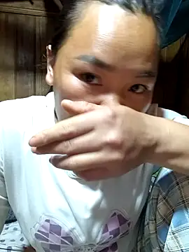 bany-xx online show from October 31, 2025, 2:35 pm