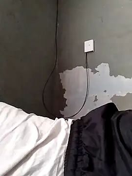 Snapshot of Bennteny67 chatting on October 30, 2025, 6:44 am Bennteny67 online show from October 30, 2025, 6:44 am